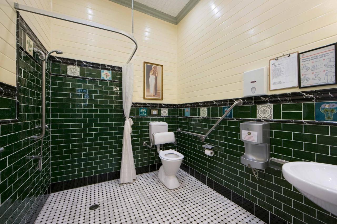 The Old Bank Gladstone Licensed Restaurant & Boutique Accommodation Hat Head 외부 사진