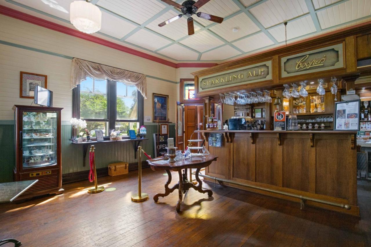 The Old Bank Gladstone Licensed Restaurant & Boutique Accommodation Hat Head 외부 사진